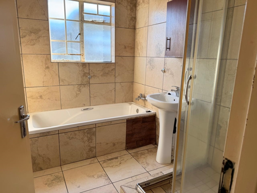 3 Bedroom Property for Sale in Waterval East North West